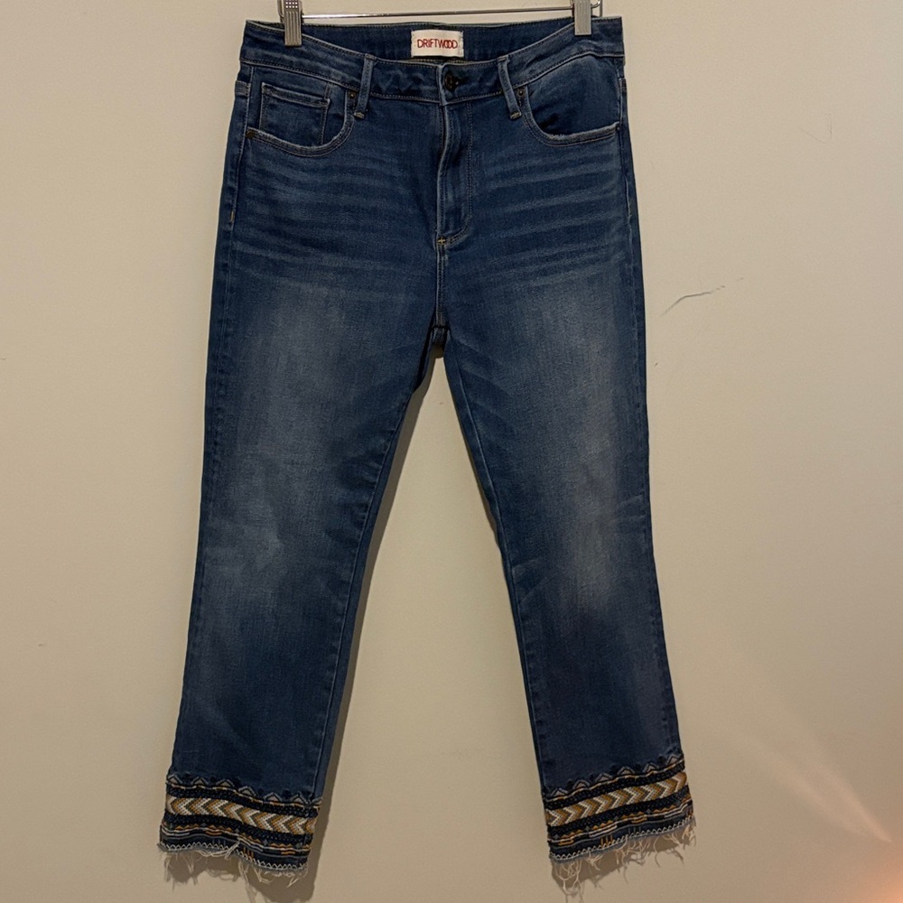 Driftwood Colette Jeans size 31 embroiderd cuffs